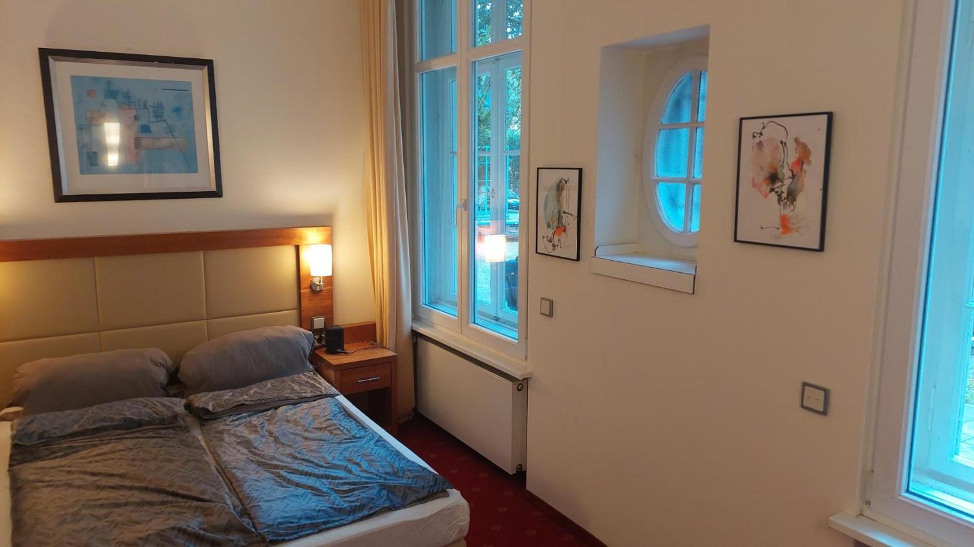 Die Villa, Zimmer 26, Dz Leverkusen Luaran gambar